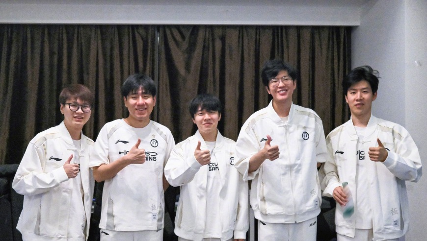 奥门王中三肖中特,宋清辉称自媒体造神该停歇了,精准解释落实及其象征意义_精英版V2.6